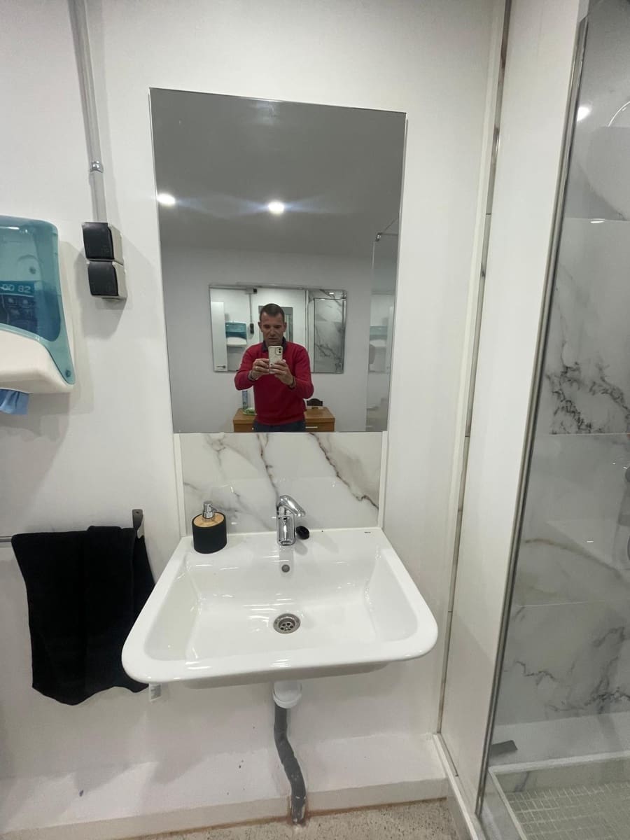 Kommersiell till salu i La Villajoyosa / Vila Joiosa med pool - 219 000 € (Ref: 9548138)