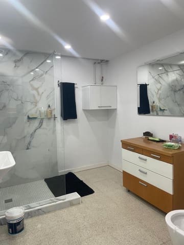 Kommersiell till salu i La Villajoyosa / Vila Joiosa med pool - 219 000 € (Ref: 9548138)