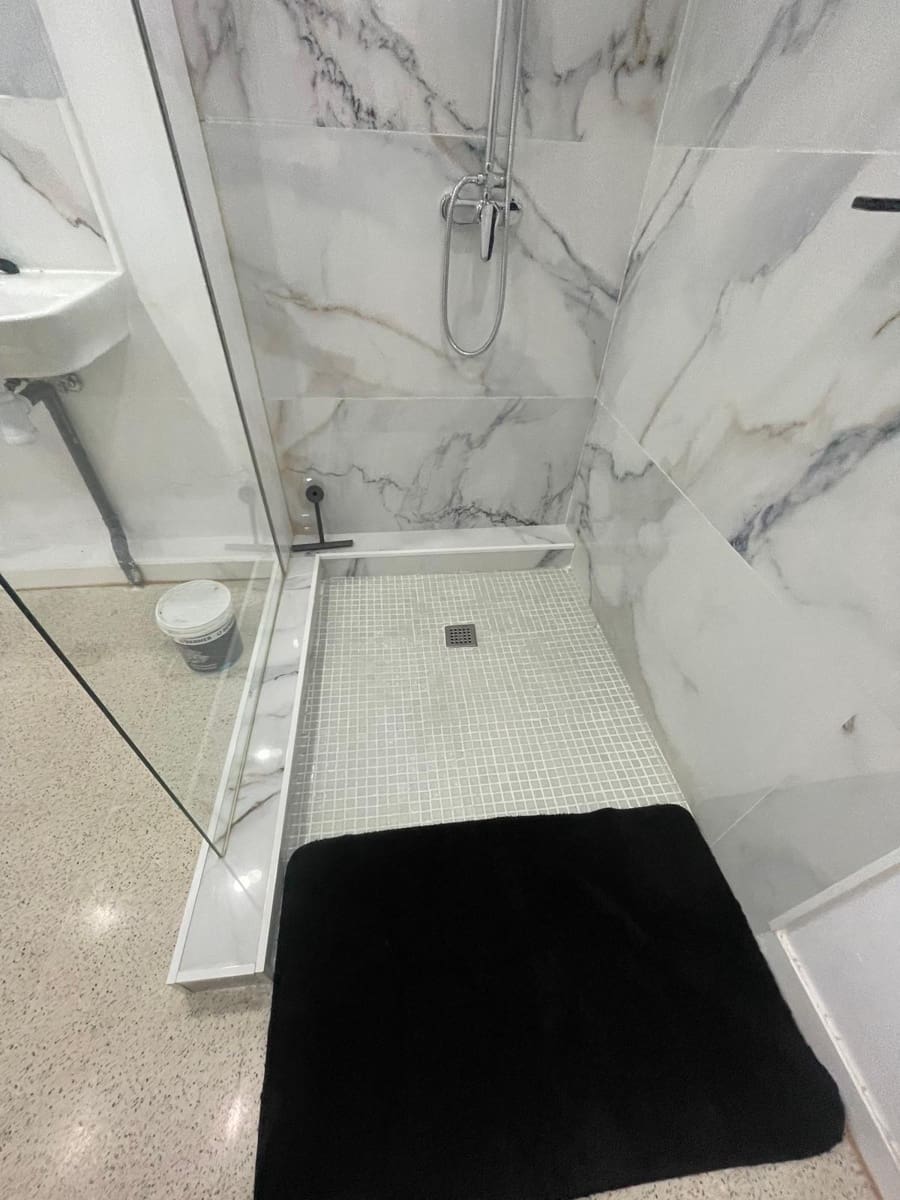 Kommersiell till salu i La Villajoyosa / Vila Joiosa med pool - 219 000 € (Ref: 9548138)