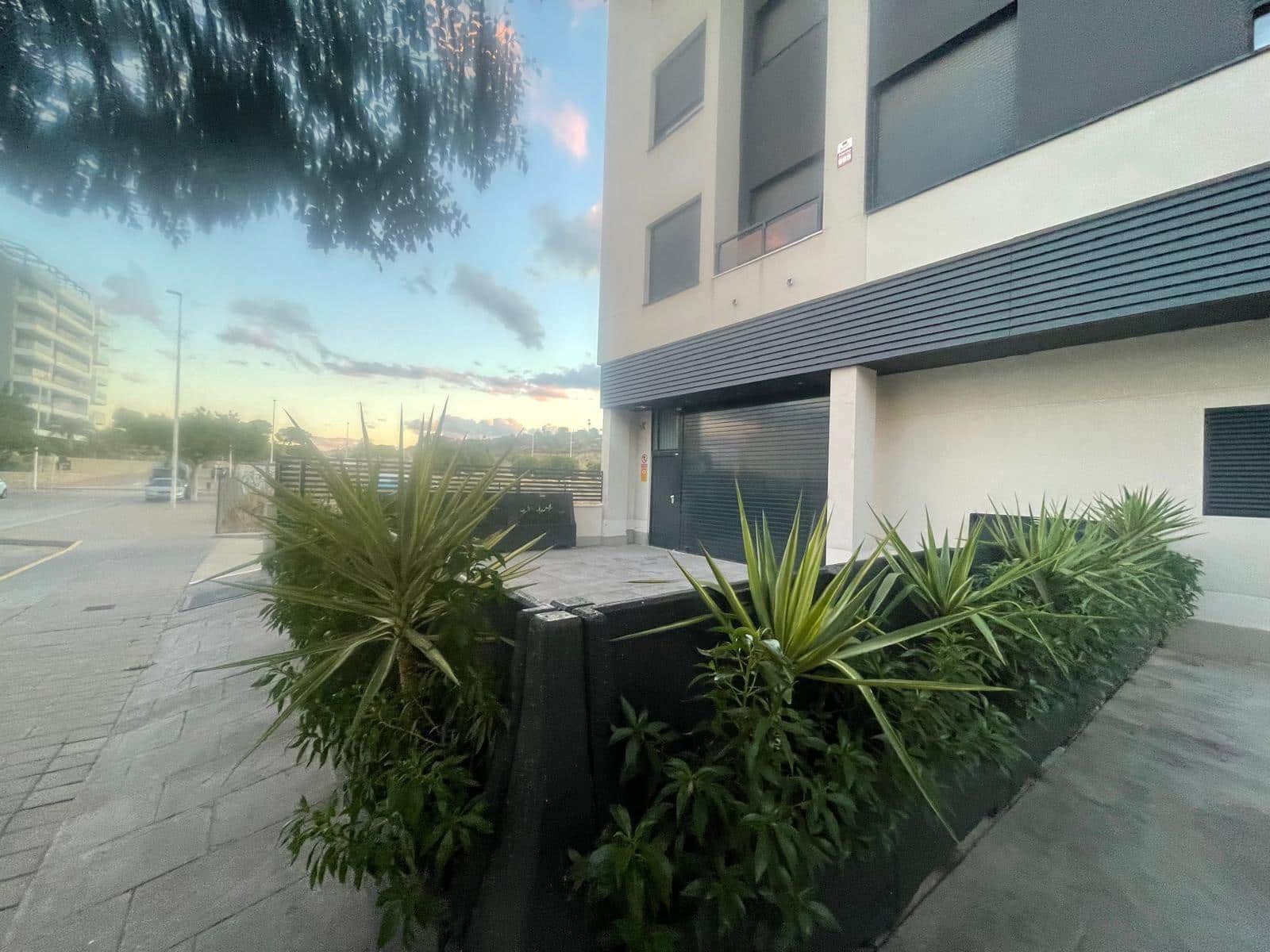 Kommersiell till salu i La Villajoyosa / Vila Joiosa med pool - 219 000 € (Ref: 9548138)