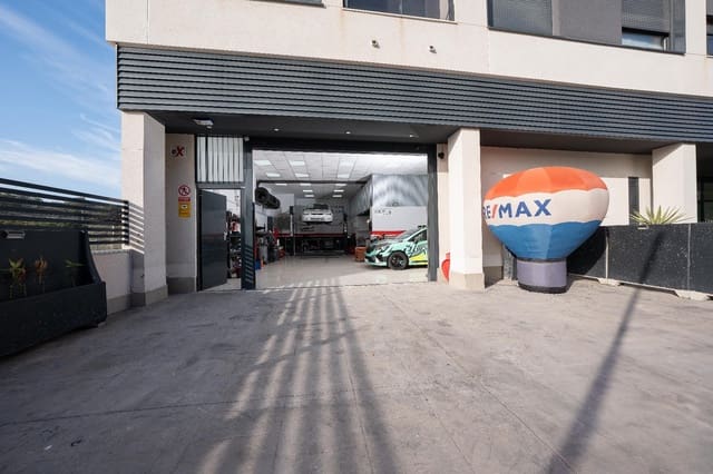 Komercyjne na sprzedaż w La Villajoyosa / Vila Joiosa z basenem - 219 000 € (Ref: 9548138)