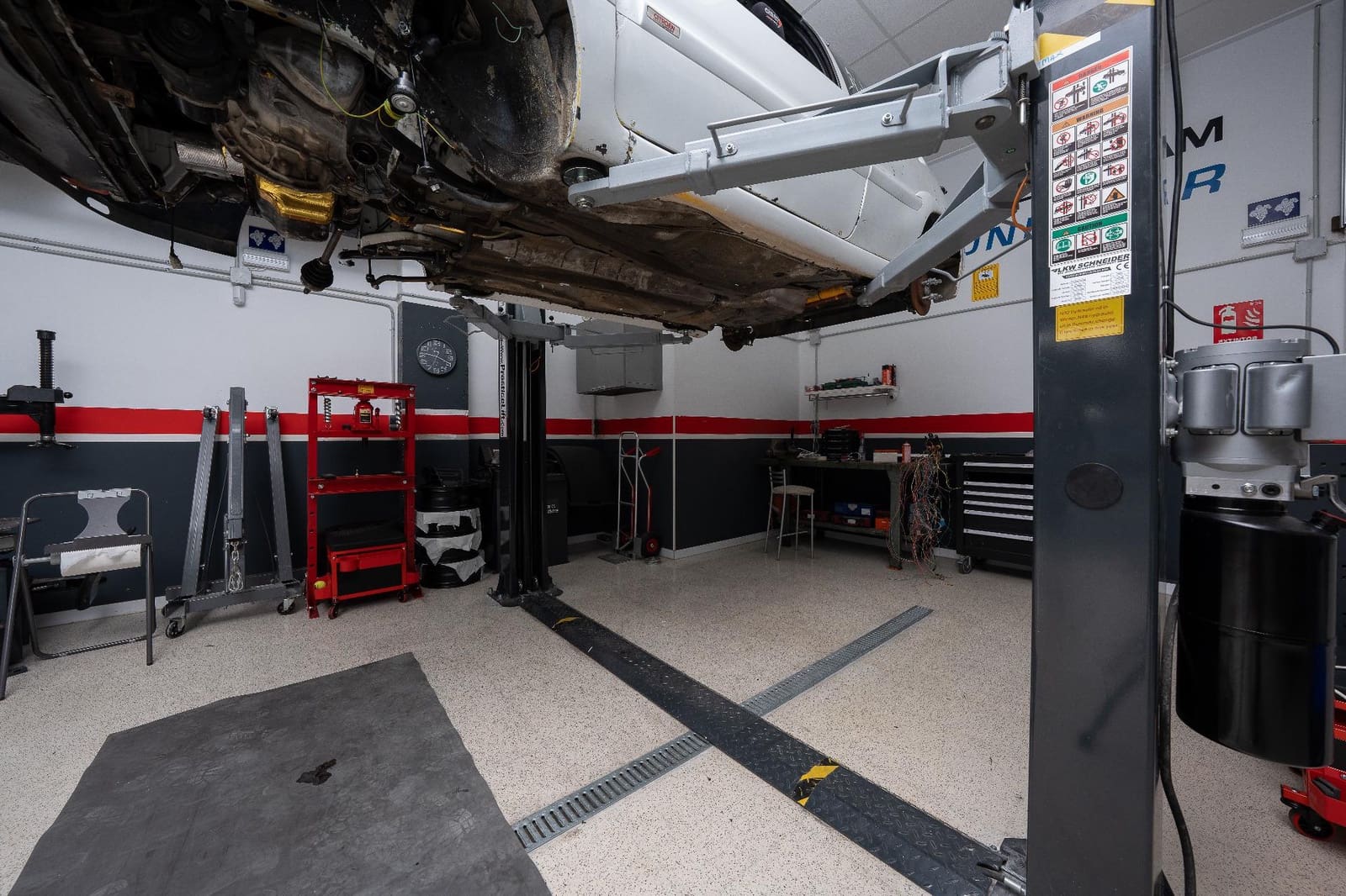 Commerciale in vendita in La Villajoyosa / Vila Joiosa con piscina - 219.000 € (Rif: 9548138)