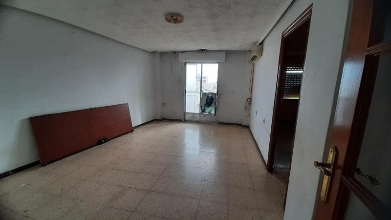 4 soverom Leilighet til salgs i San Vicente / Sant Vicent del Raspeig - € 102 000 (Ref: 9551330)