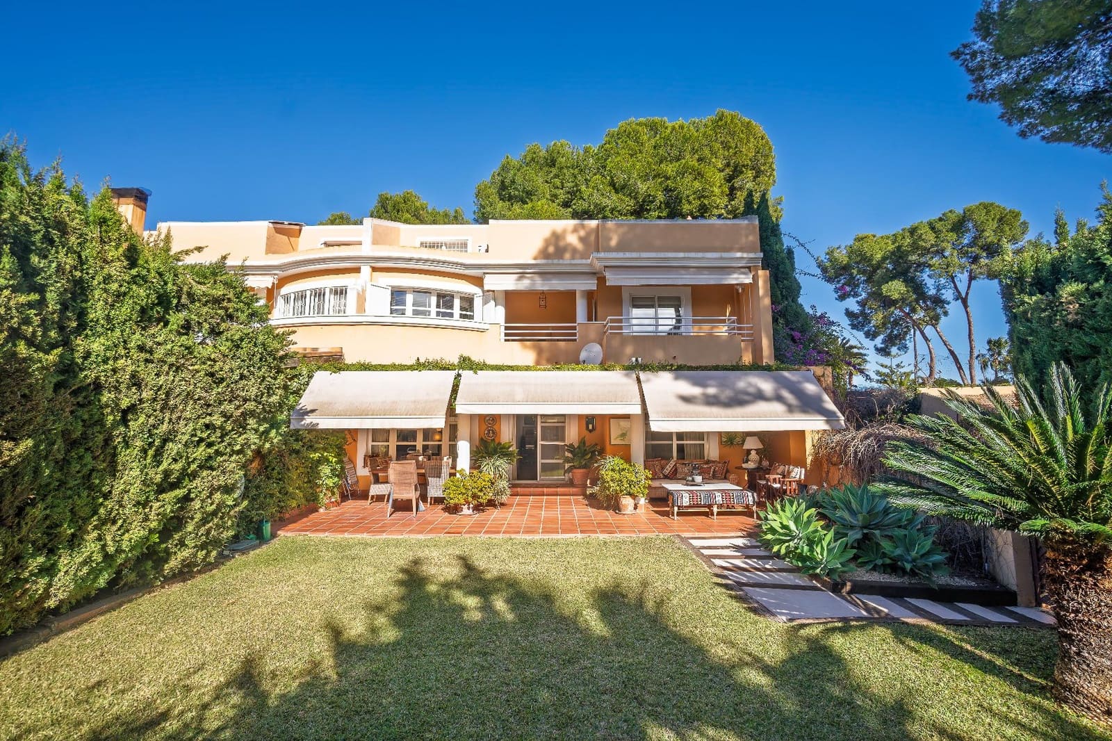 5 sovrum Radhus till salu i Santa Faz med pool - 750 000 € (Ref: 9551331)