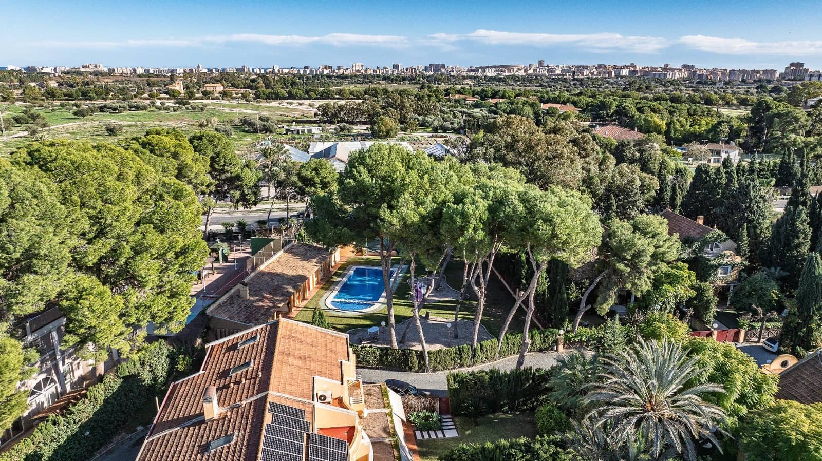 5 sovrum Radhus till salu i Santa Faz med pool - 750 000 € (Ref: 9551331)