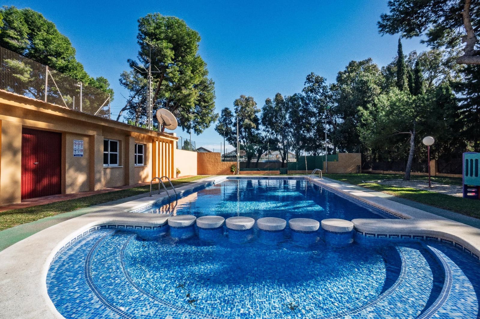 5 sovrum Radhus till salu i Santa Faz med pool - 750 000 € (Ref: 9551331)