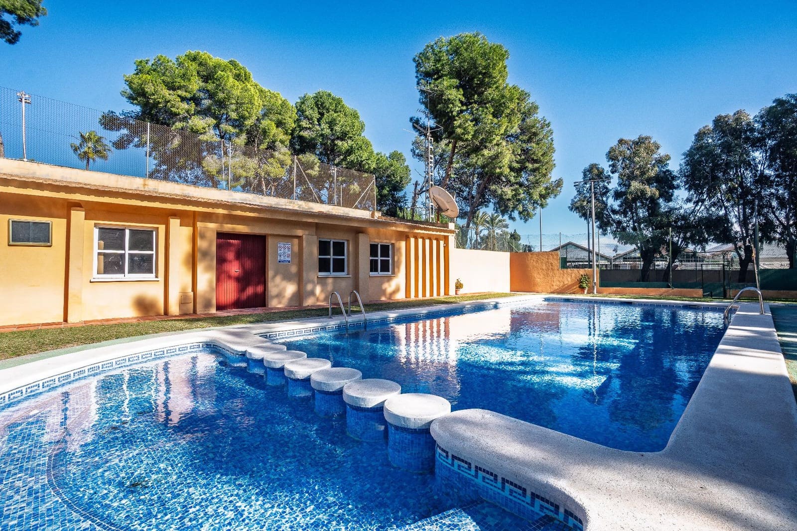 5 sovrum Radhus till salu i Santa Faz med pool - 750 000 € (Ref: 9551331)