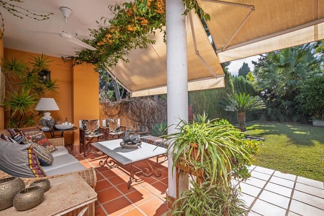 5 quarto Moradia em Banda para venda em Santa Faz, Alicante cidade com piscina - 750 000 € (Ref: 9551331)