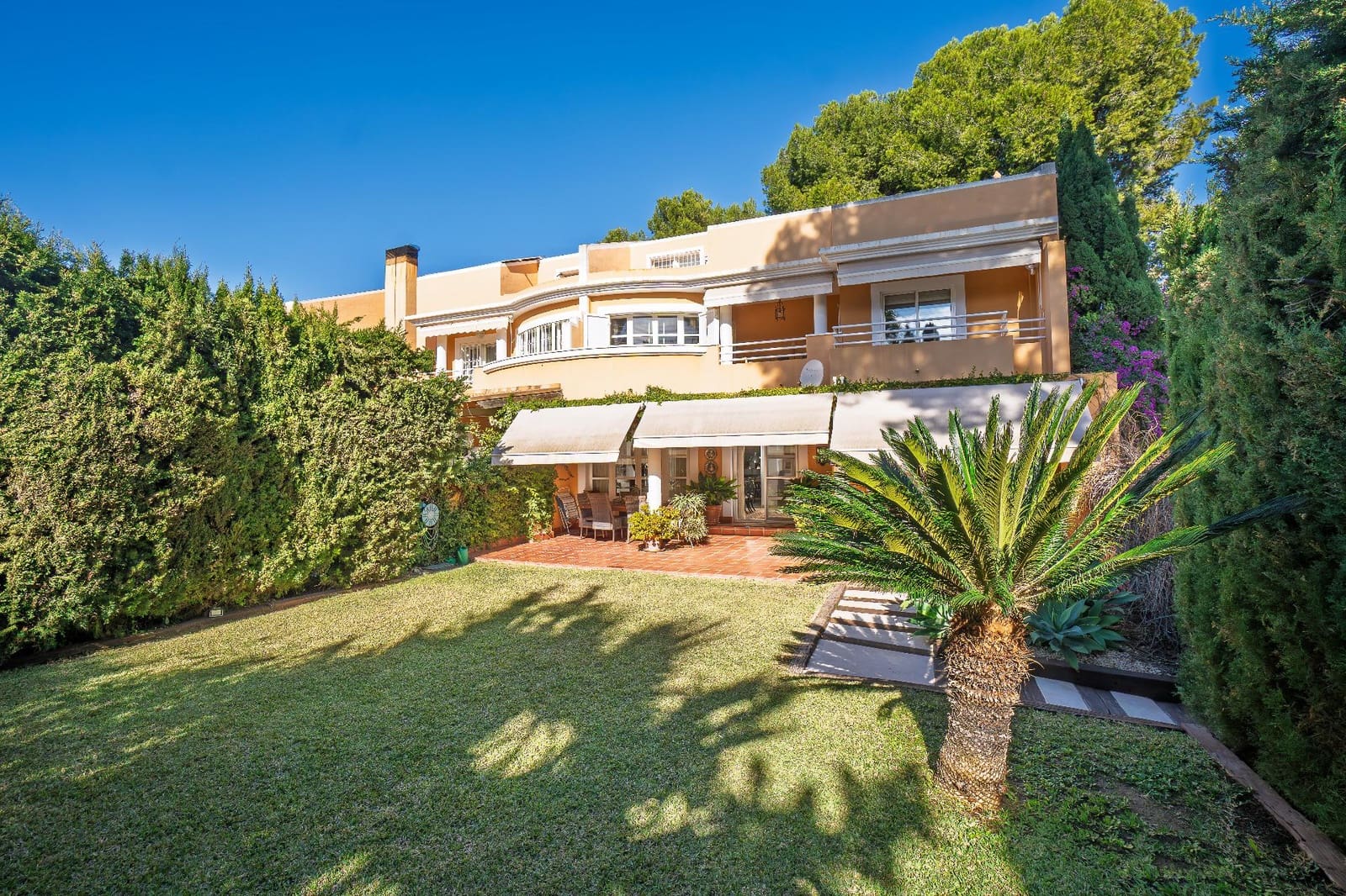 5 bedroom Terraced Villa for sale in Santa Faz with pool - € 750,000 (Ref: 9551331)