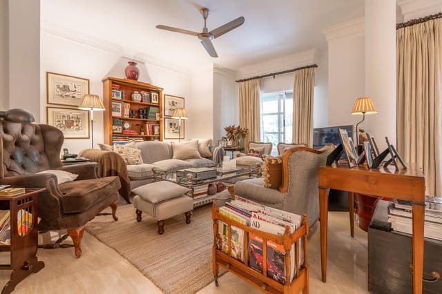 5 sypialnia Dom szeregowy na sprzedaż w Santa Faz, Miasto Alicante / Alacant z basenem - 750 000 € (Ref: 9551331)