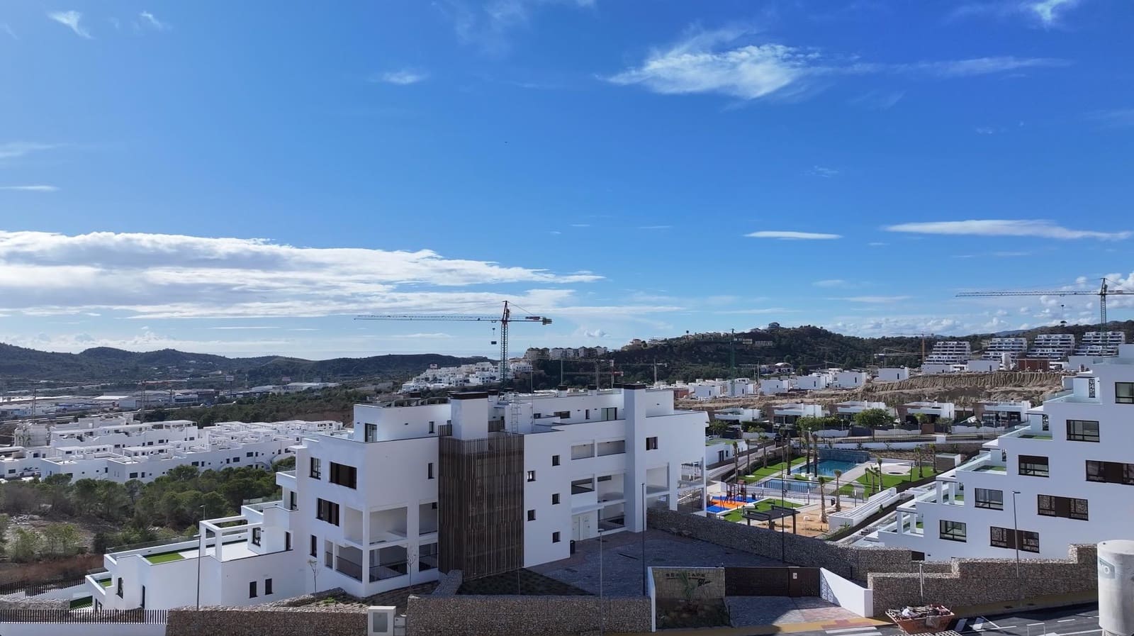 Apartamento de 2 habitaciones en Finestrat en venta con piscina - 440.000 € (Ref: 9555681)
