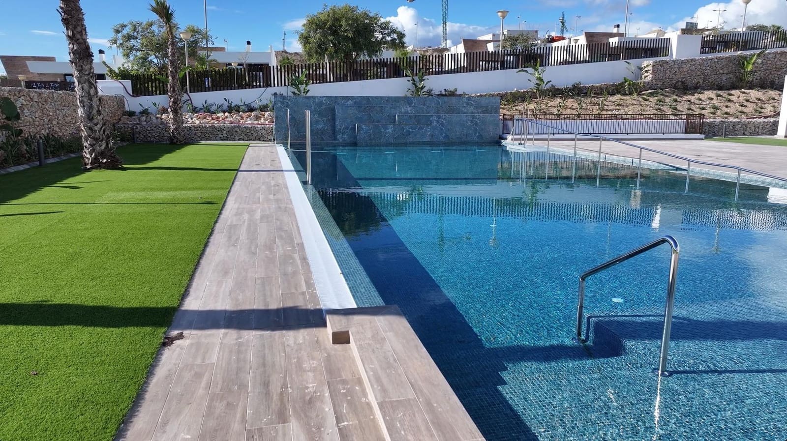 Apartamento de 2 habitaciones en Finestrat en venta con piscina - 440.000 € (Ref: 9555681)