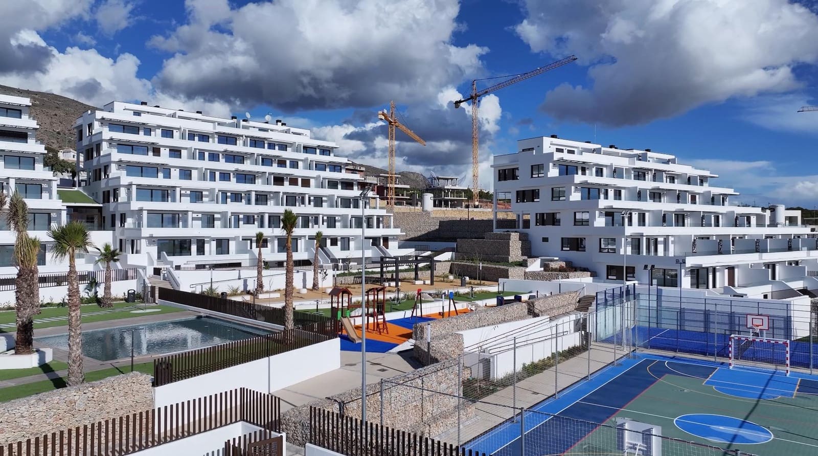 Apartamento de 2 habitaciones en Finestrat en venta con piscina - 440.000 € (Ref: 9555681)