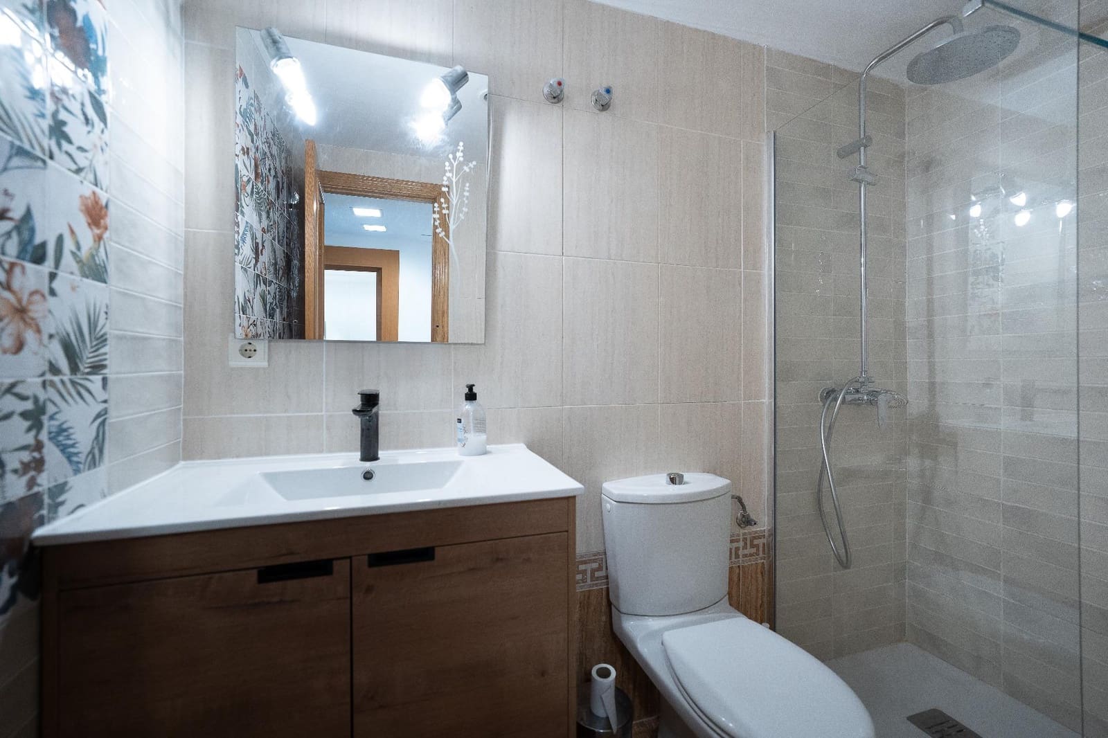 2 bedroom Apartment for sale in La Villajoyosa / Vila Joiosa with pool - € 229,000 (Ref: 9561731)