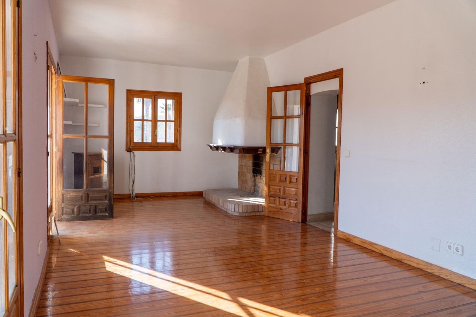 15 soveværelse Finca/Landehus til salg i Jijona / Xixona med swimmingpool - € 1.250.000 (Ref: 9568510)