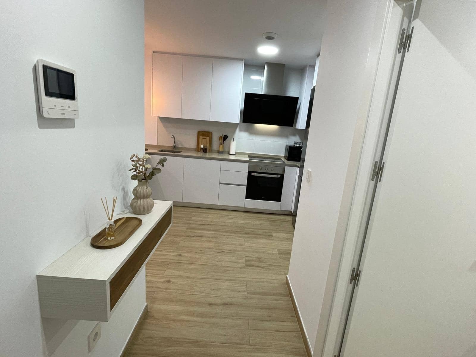 2 sovrum Lägenhet att hyra i Elche / Elx - 900 € (Ref: 9574574)