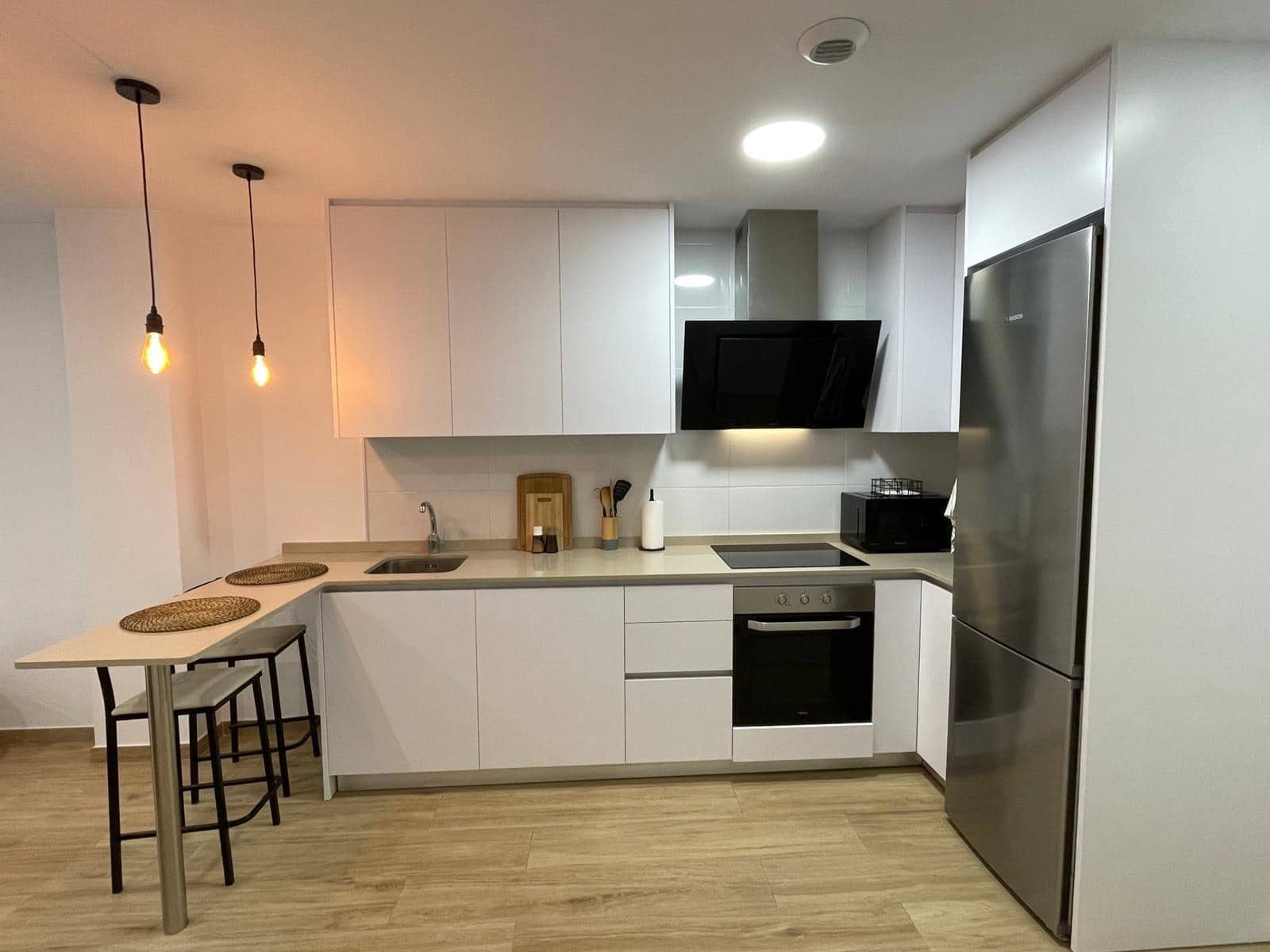 2 sovrum Lägenhet att hyra i Elche / Elx - 900 € (Ref: 9574574)