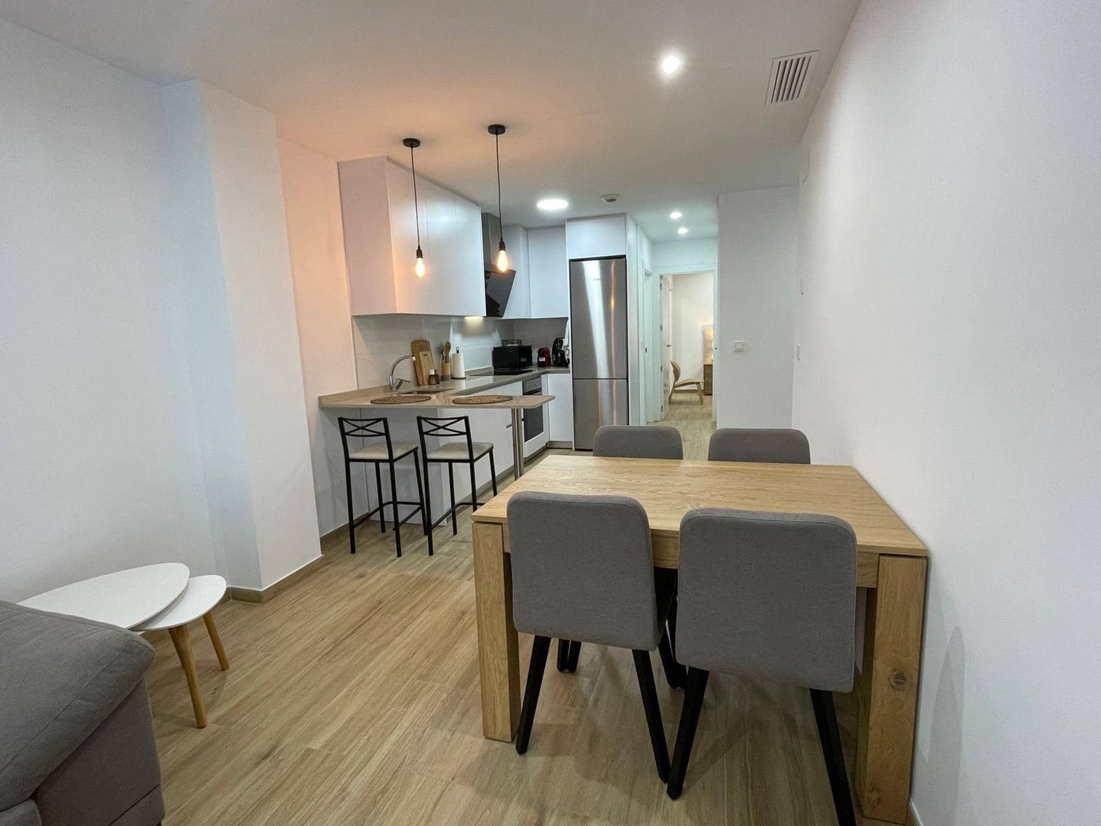 2 sovrum Lägenhet att hyra i Elche / Elx - 900 € (Ref: 9574574)