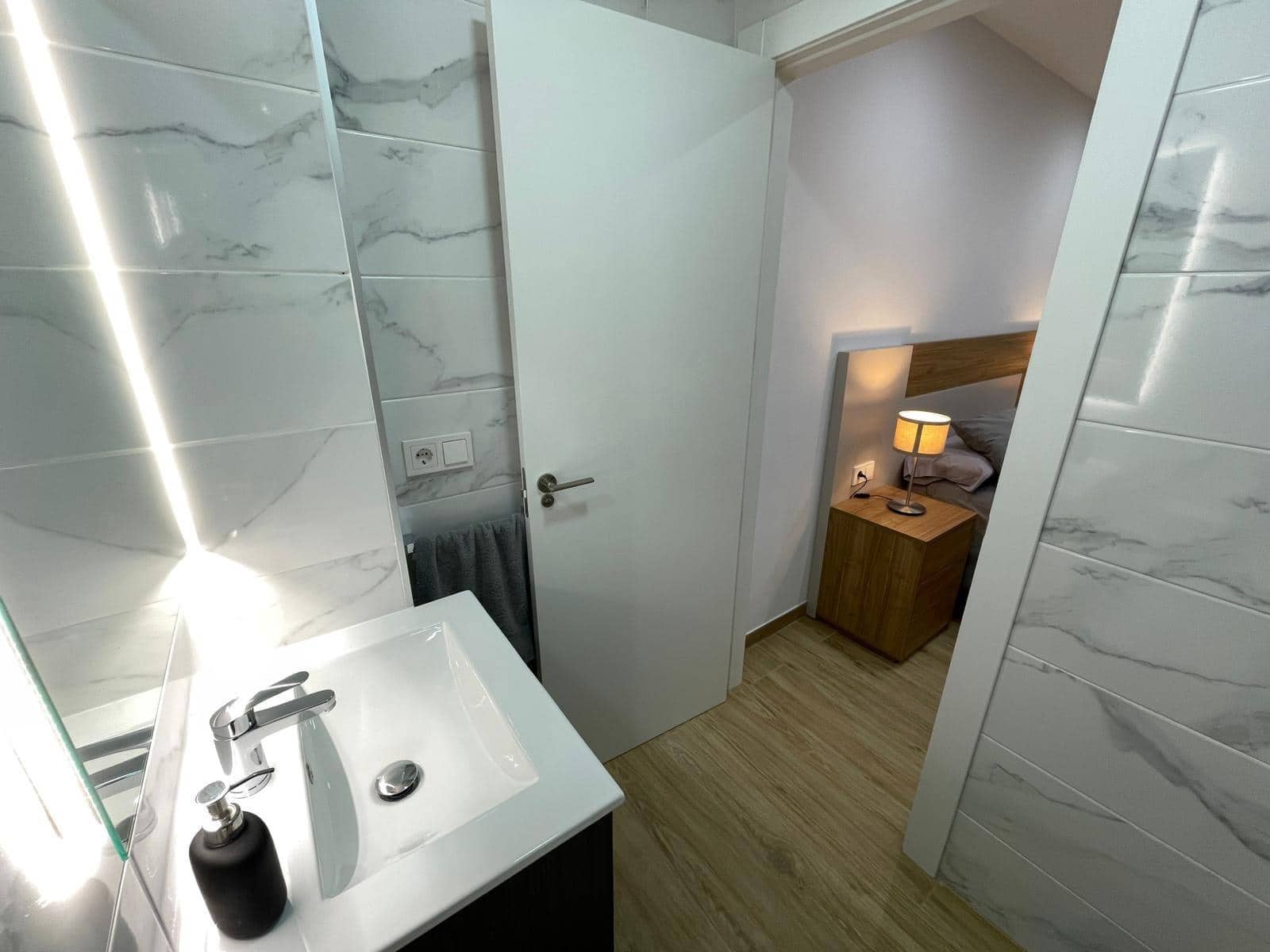 2 sovrum Lägenhet att hyra i Elche / Elx - 900 € (Ref: 9574574)