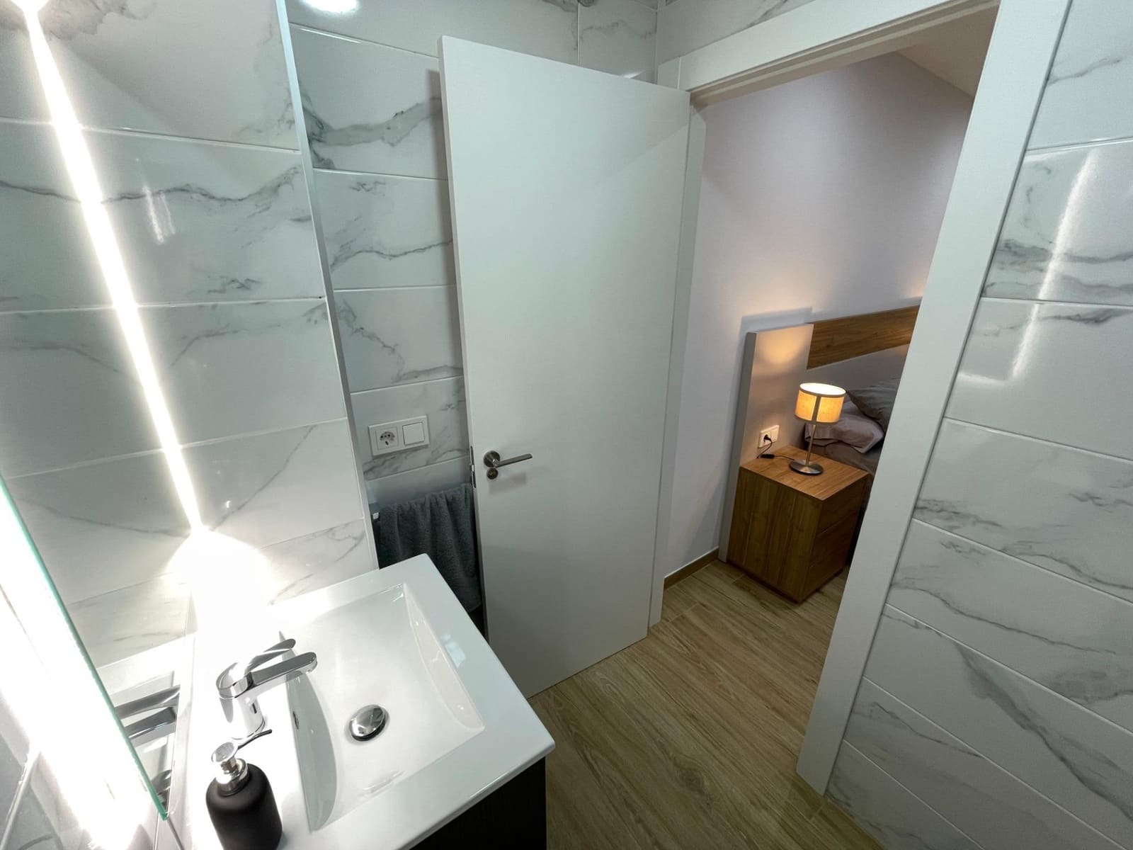 2 sovrum Lägenhet att hyra i Elche / Elx - 900 € (Ref: 9574574)