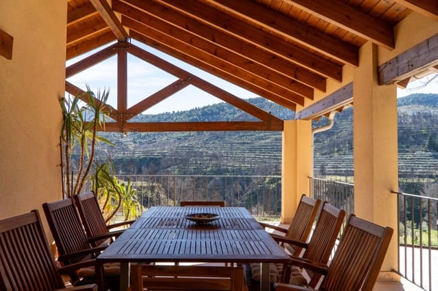 4 soveværelse Finca/Landehus til salg i Penàguila med swimmingpool garage - € 690.000 (Ref: 9574575)