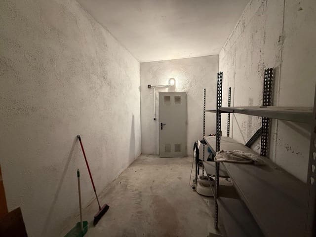 Garagem para venda em Benidorm - 36 000 € (Ref: 9583481)