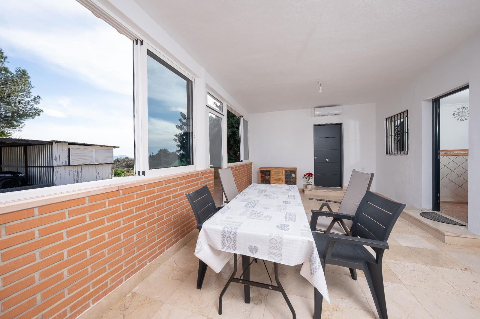 3 bedroom Finca/Country House for sale in San Vicente / Sant Vicent del Raspeig with garage - € 310,000 (Ref: 9583487)