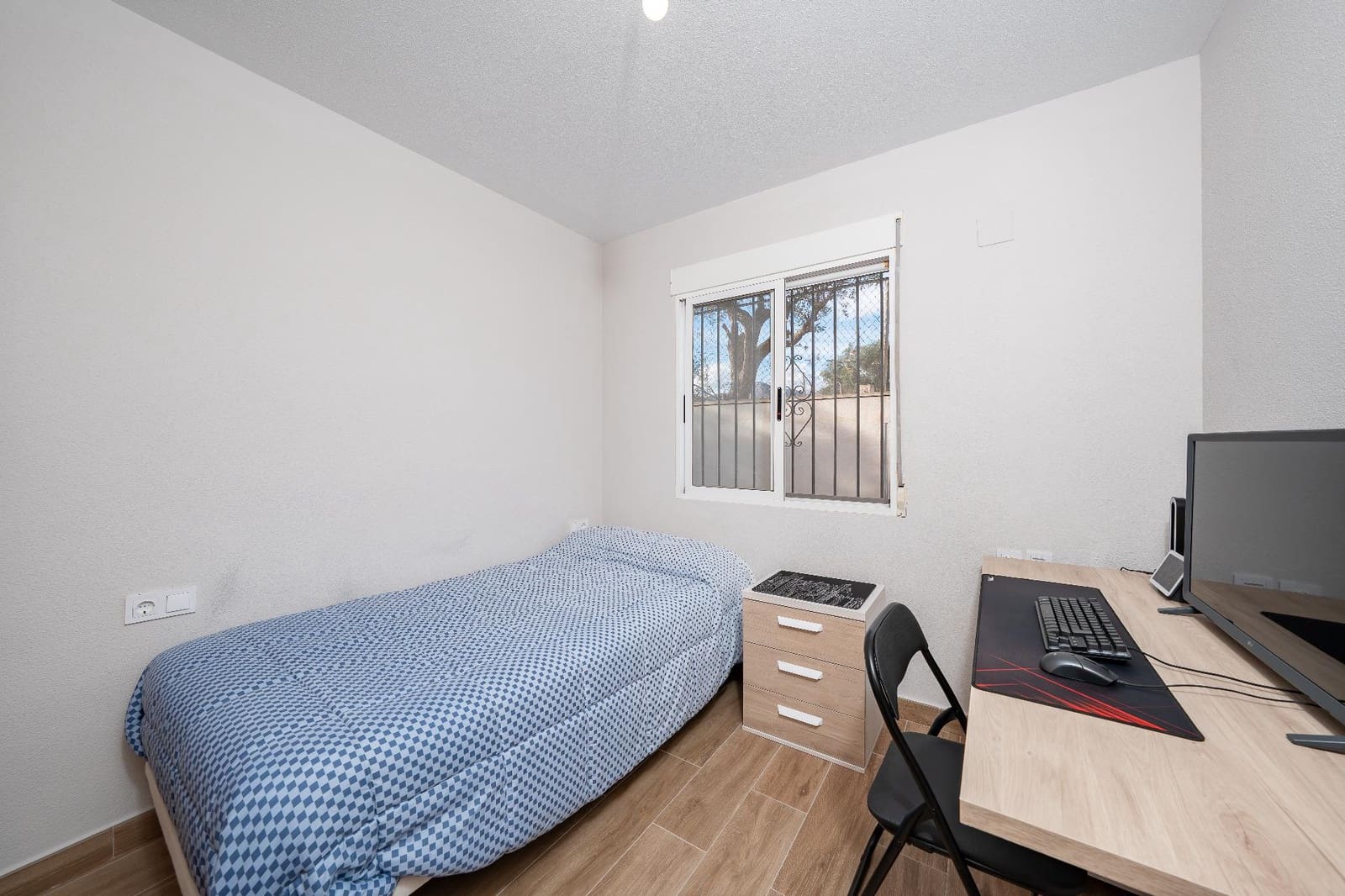 3 bedroom Finca/Country House for sale in San Vicente / Sant Vicent del Raspeig with garage - € 310,000 (Ref: 9583487)