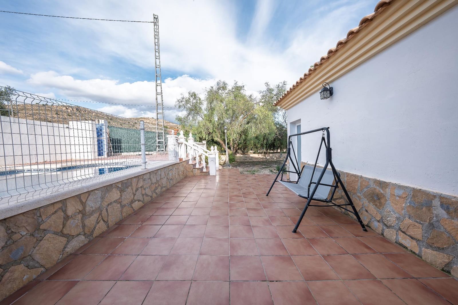 3 bedroom Finca/Country House for sale in San Vicente / Sant Vicent del Raspeig with garage - € 310,000 (Ref: 9583487)