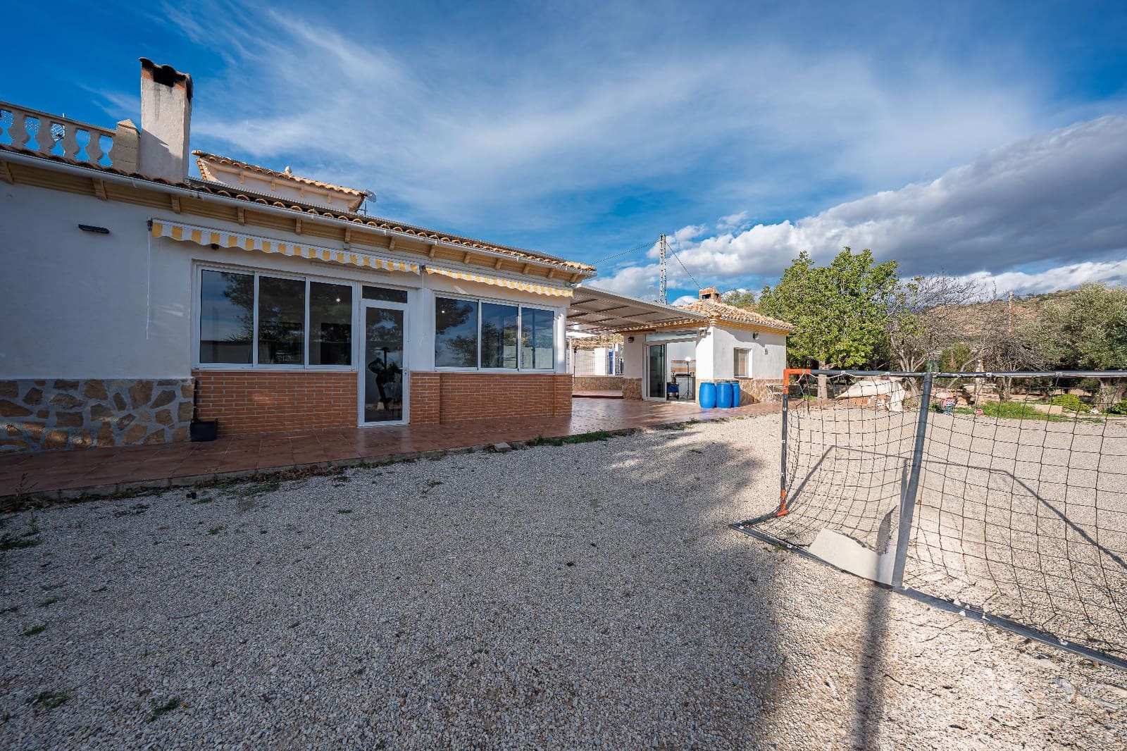 3 bedroom Finca/Country House for sale in San Vicente / Sant Vicent del Raspeig with garage - € 310,000 (Ref: 9583487)