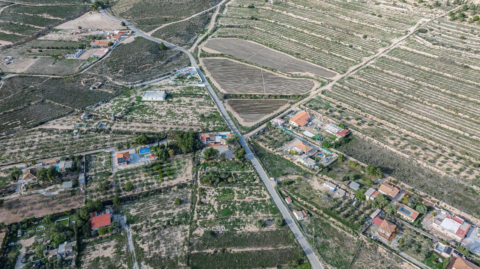 3 bedroom Finca/Country House for sale in San Vicente / Sant Vicent del Raspeig with garage - € 310,000 (Ref: 9583487)