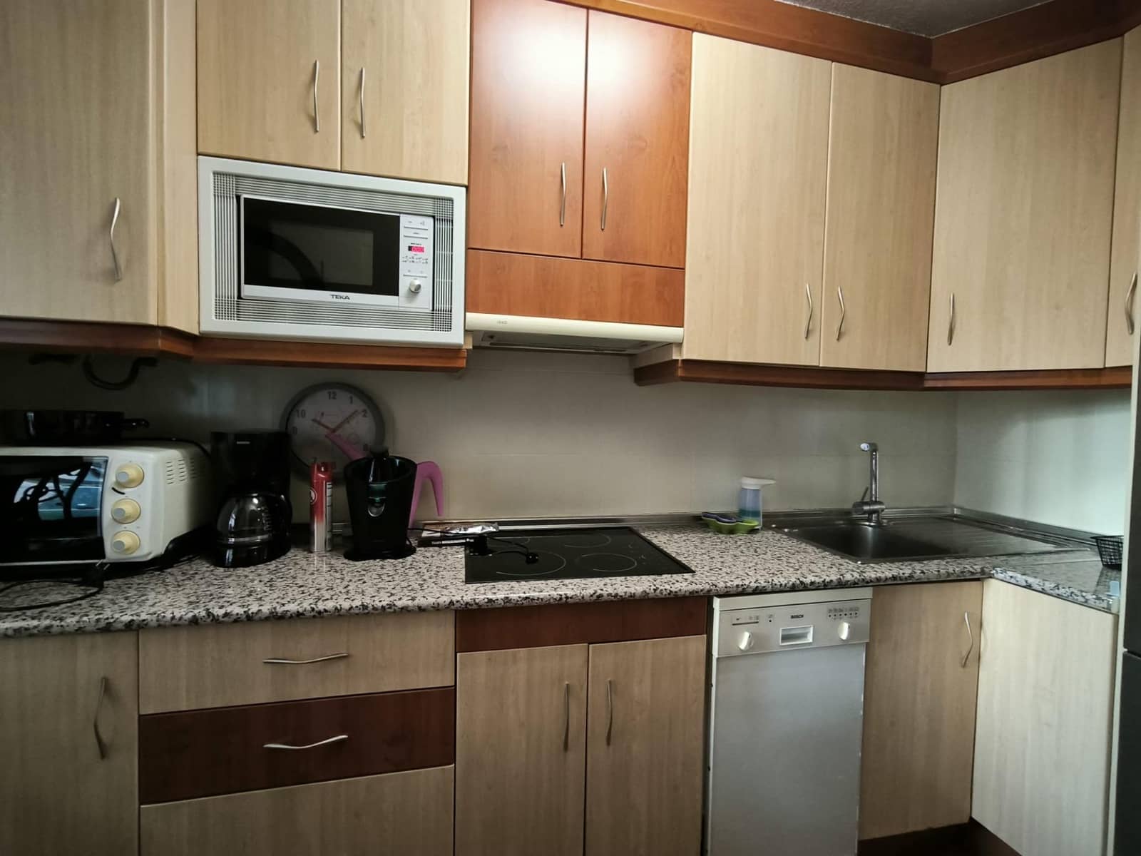 1 bedroom Bungalow for rent in Torrevieja - € 750 (Ref: 9586386)