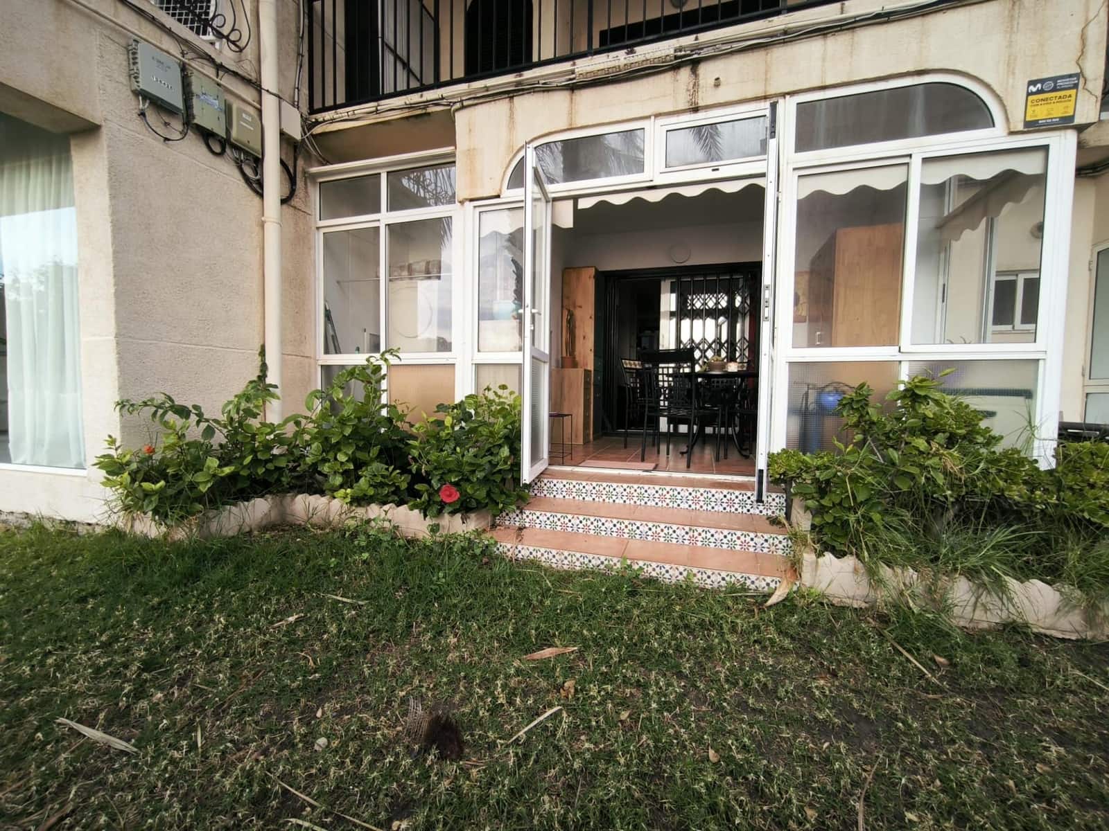 1 bedroom Bungalow for rent in Torrevieja - € 750 (Ref: 9586386)