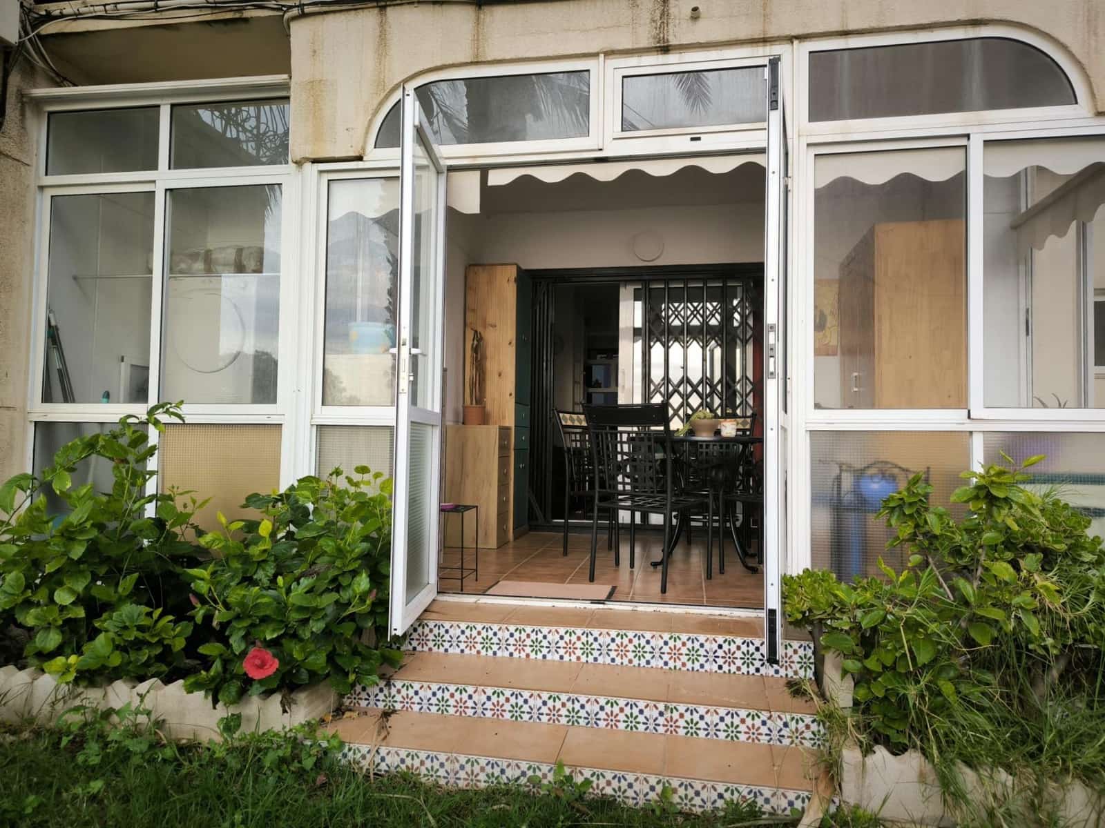 1 bedroom Bungalow for rent in Torrevieja - € 750 (Ref: 9586386)