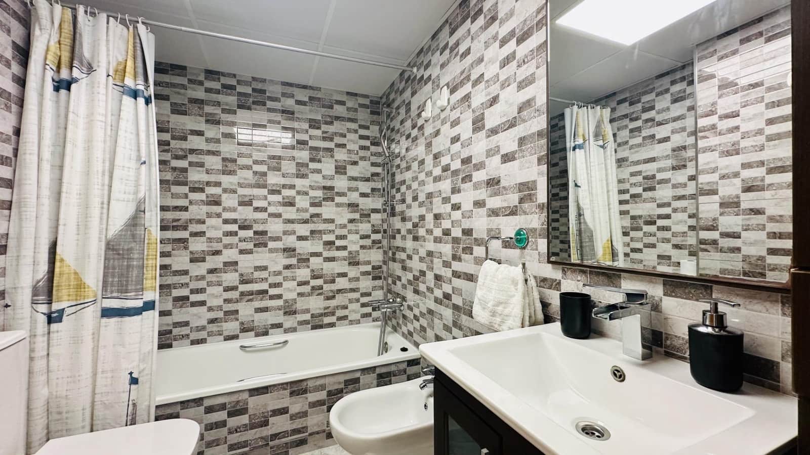 1 slaapkamer Appartement te huur in La Villajoyosa / Vila Joiosa met zwembad - € 1.050 (Ref: 9586387)