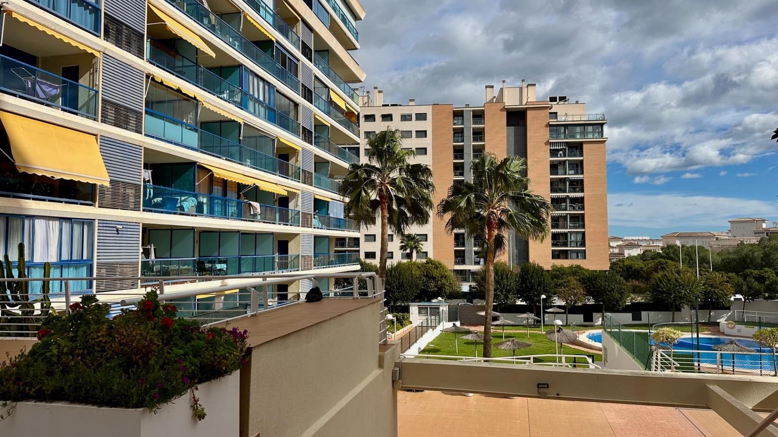 1 slaapkamer Appartement te huur in La Villajoyosa / Vila Joiosa met zwembad - € 1.050 (Ref: 9586387)