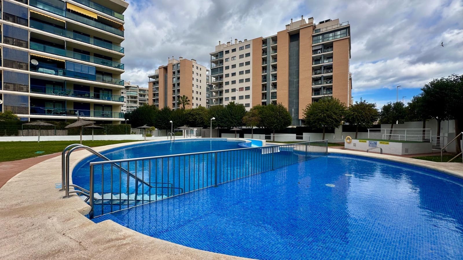 1 slaapkamer Appartement te huur in La Villajoyosa / Vila Joiosa met zwembad - € 1.050 (Ref: 9586387)