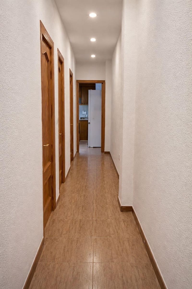 Appartement de 3 chambres à louer à Elche / Elx - 1 100 € (Ref: 9586388)