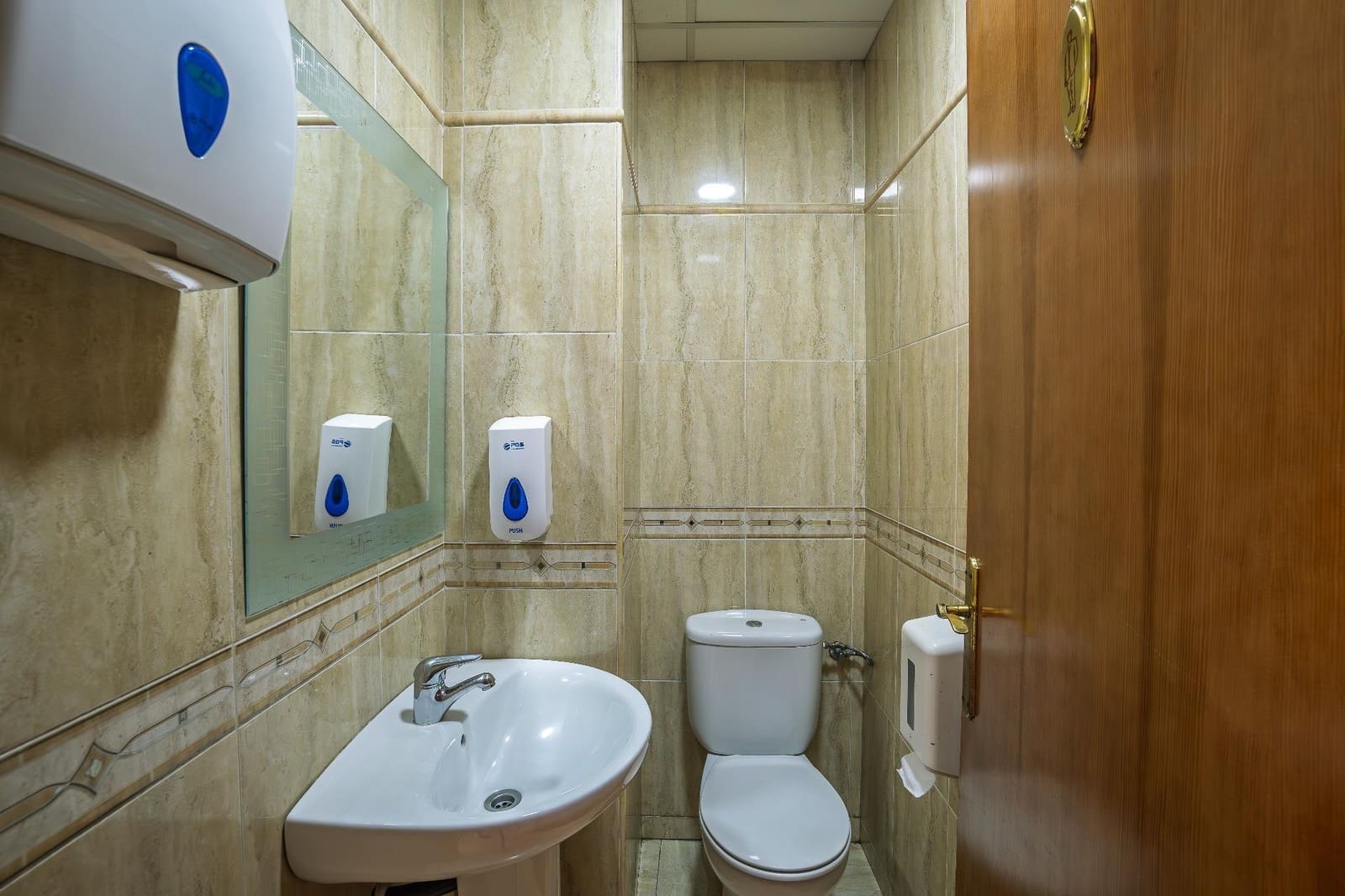 Komercyjne na sprzedaż w Miasto Alicante / Alacant - 139 500 € (Ref: 9591204)