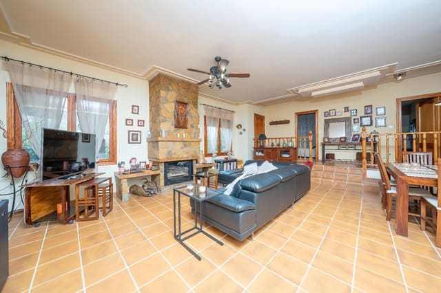 4 soverom Villa til salgs i Novelda med svømmebasseng garasje - € 450 000 (Ref: 9596060)