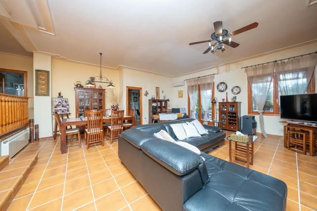 4 soverom Villa til salgs i Novelda med svømmebasseng garasje - € 450 000 (Ref: 9596060)