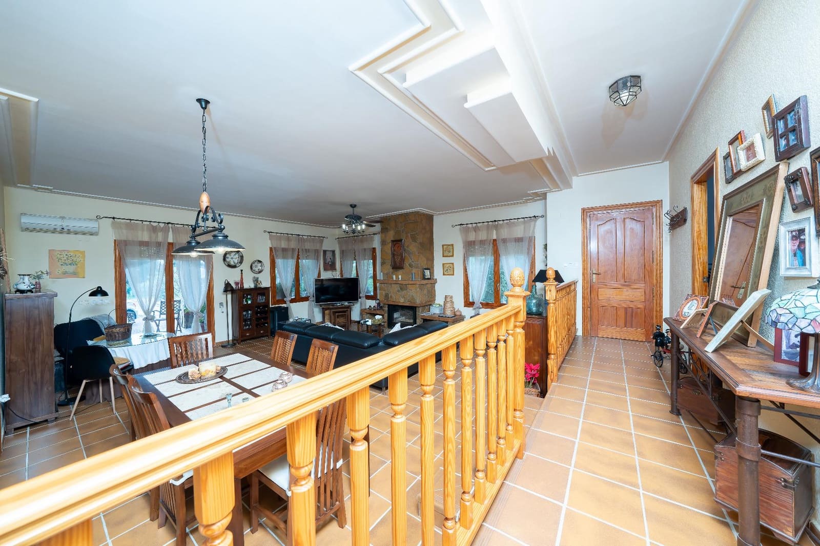 4 Zimmer Villa zu verkaufen in Novelda mit Pool Garage - 450.000 € (Ref: 9596060)