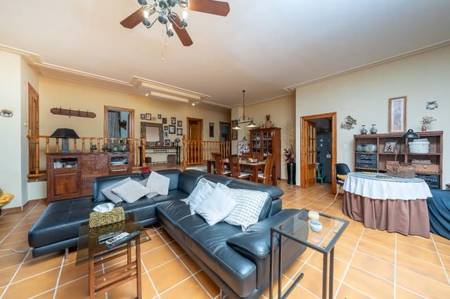 4 soverom Villa til salgs i Novelda med svømmebasseng garasje - € 450 000 (Ref: 9596060)