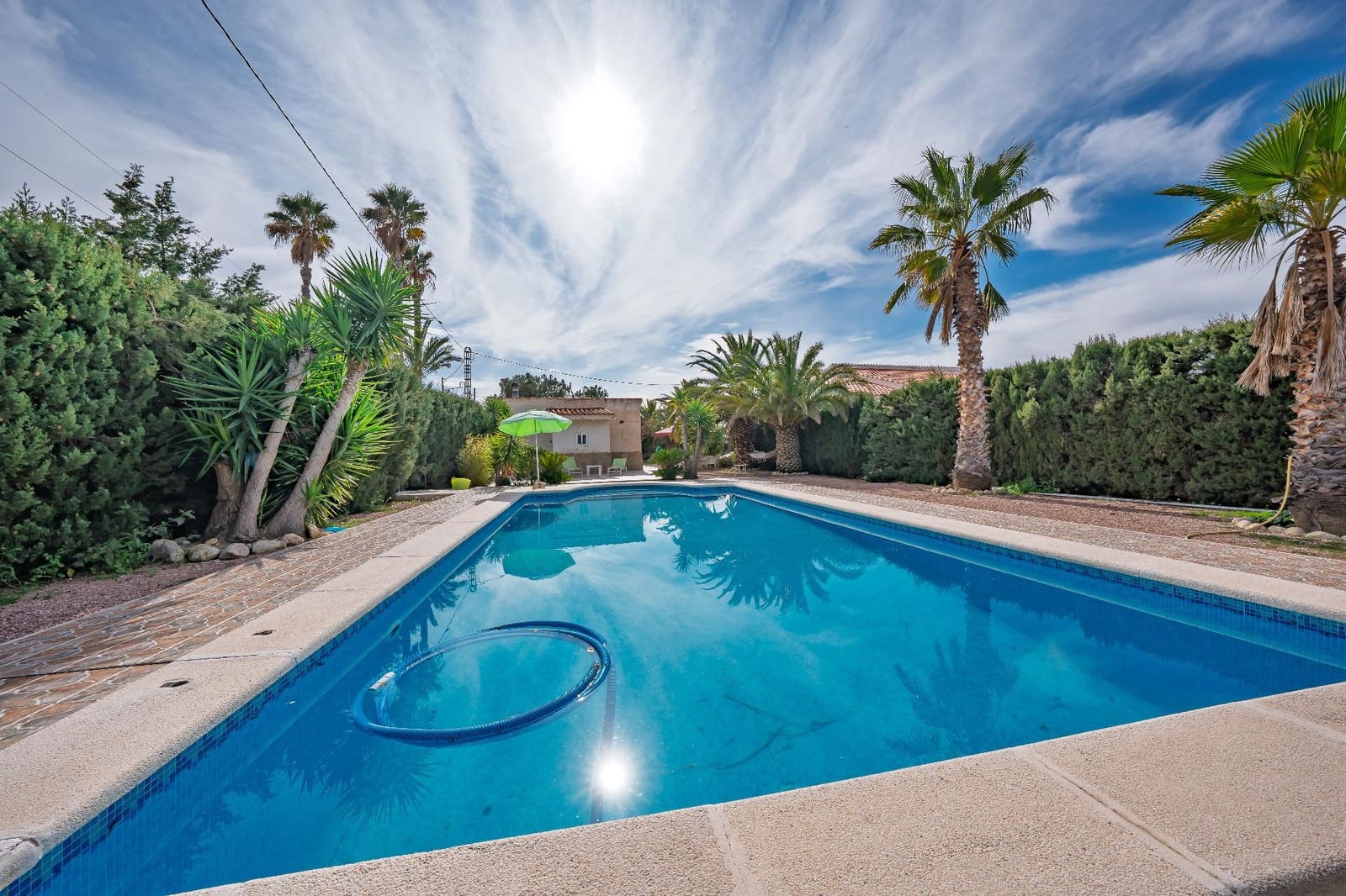 4 Zimmer Villa zu verkaufen in Novelda mit Pool Garage - 450.000 € (Ref: 9596060)