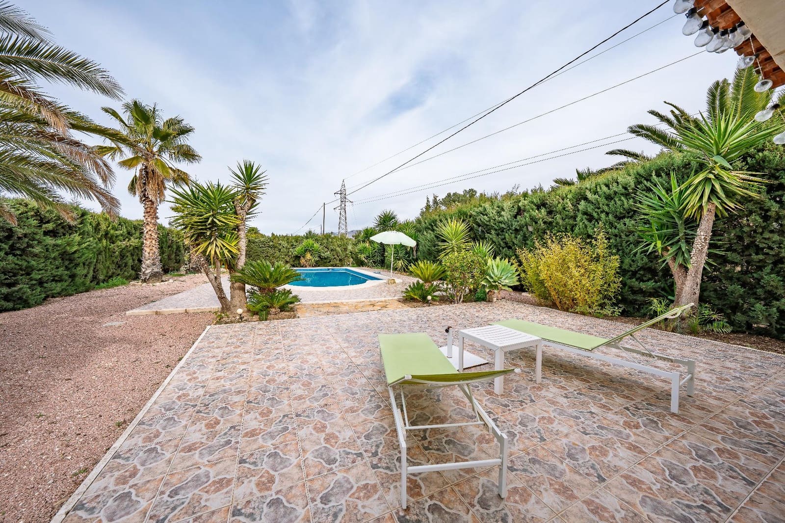 4 Zimmer Villa zu verkaufen in Novelda mit Pool Garage - 450.000 € (Ref: 9596060)