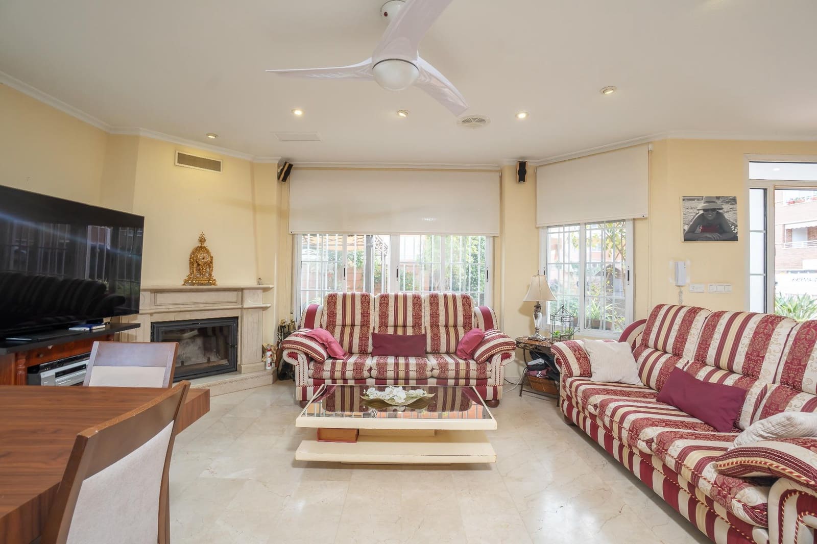 6 slaapkamer Villa te koop in Elche / Elx met garage - € 650.000 (Ref: 9596062)