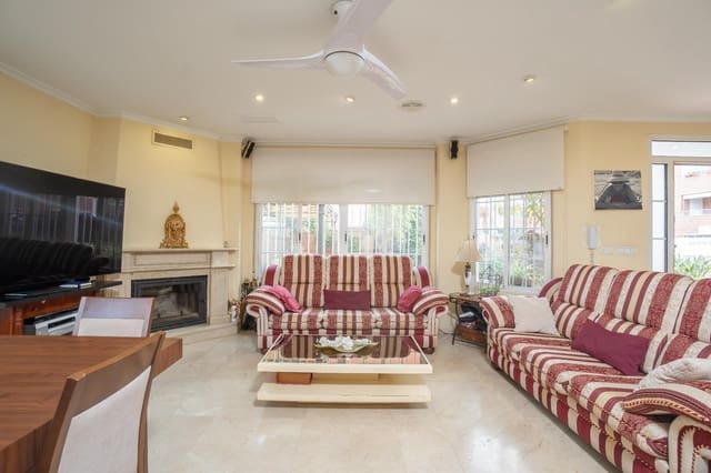 6 sovrum Villa till salu i Altabix, Elche / Elx med garage - 650 000 € (Ref: 9596062)