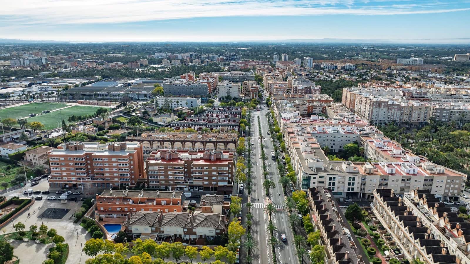 6 slaapkamer Villa te koop in Elche / Elx met garage - € 650.000 (Ref: 9596062)