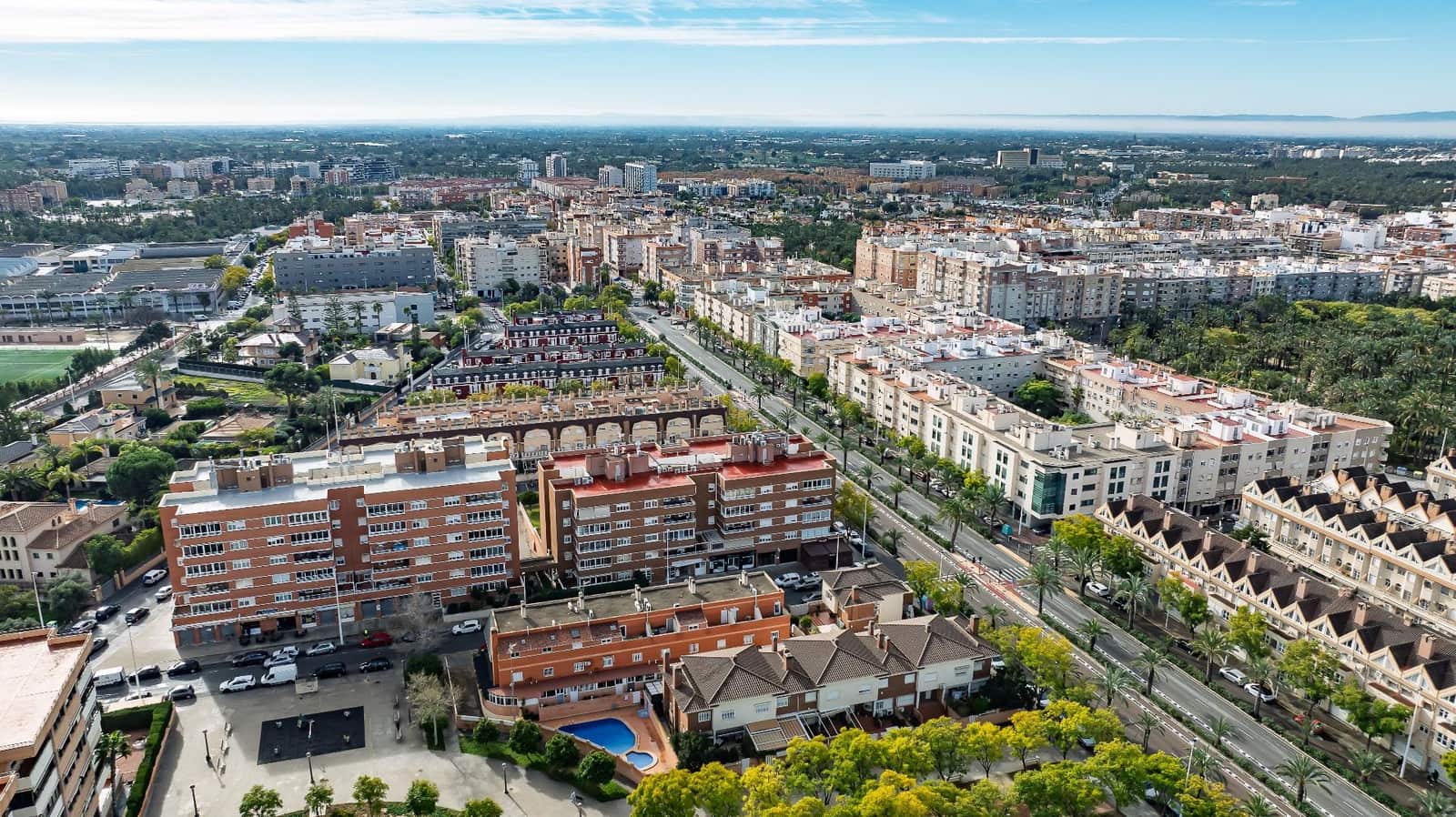 6 slaapkamer Villa te koop in Elche / Elx met garage - € 650.000 (Ref: 9596062)