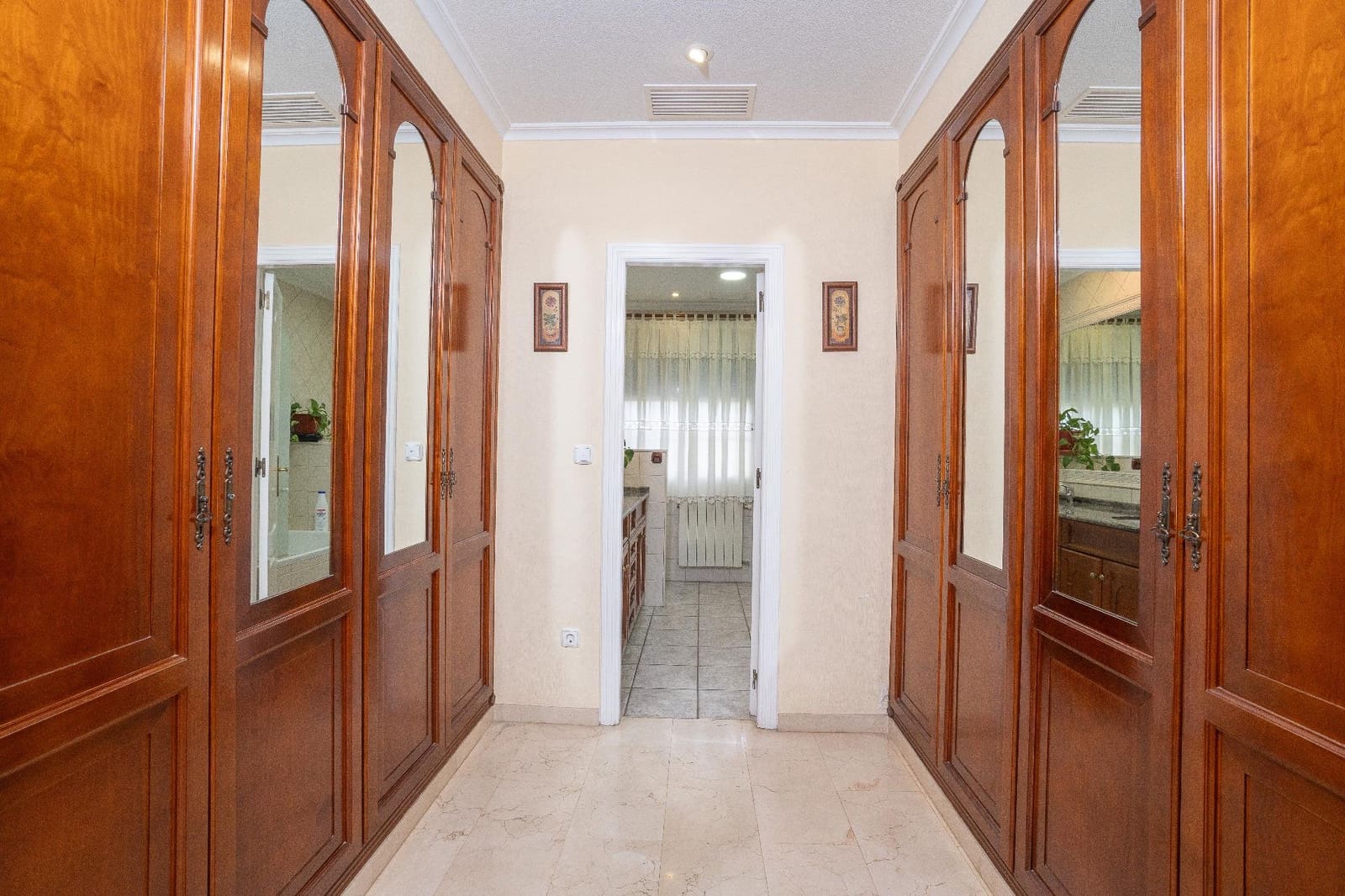 6 slaapkamer Villa te koop in Elche / Elx met garage - € 650.000 (Ref: 9596062)